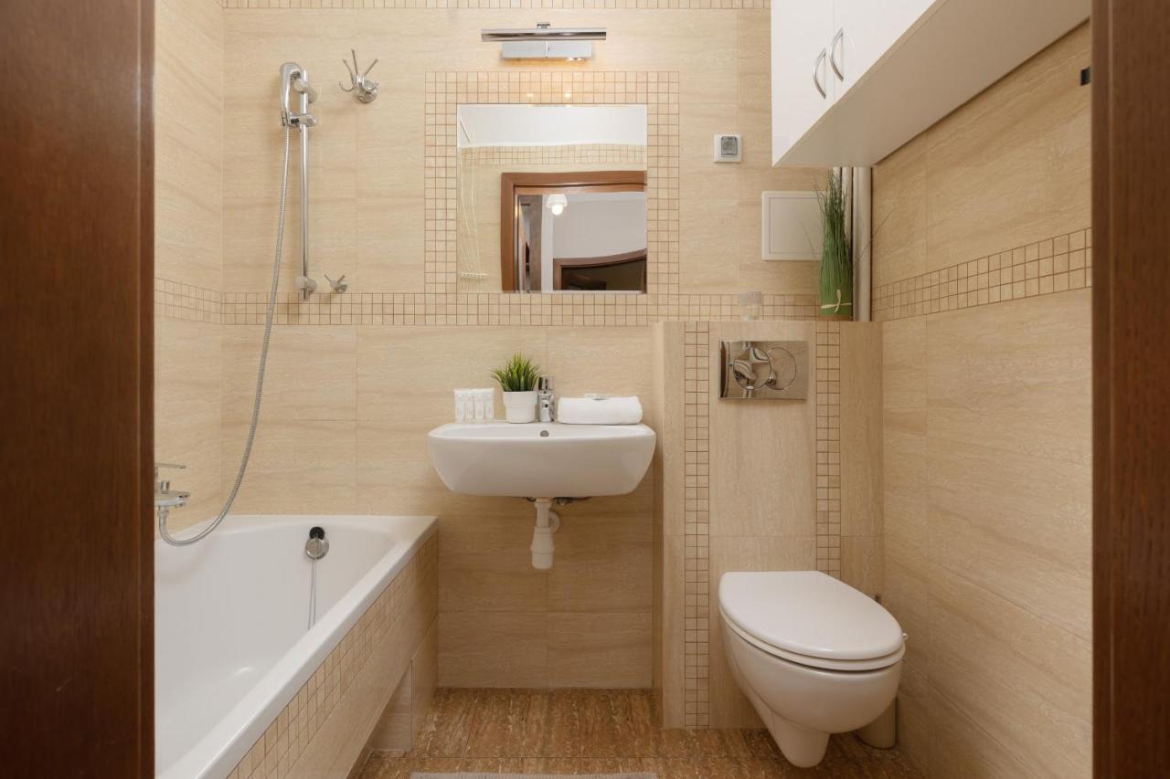 Metro Raclawicka Cozy Studio Apartment By Noclegi Renters Warschau Buitenkant foto